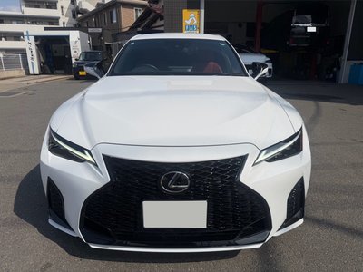 LEXUS IS - 9