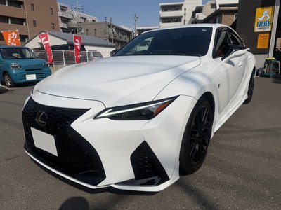 LEXUS IS - 10