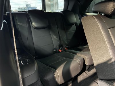 2025 Mercedes-BENZ GLS — миниатюра 23
