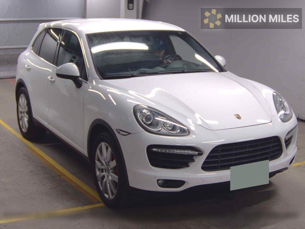 PORSCHE CAYENNE - View 1