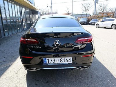 MERCEDES-BENZ E-CLASS - 3