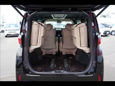 2025 TOYOTA ALPHARD — фото 8