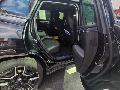 2023 BMW XM 缩略图 12