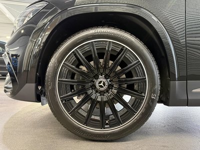 MERCEDES-BENZ GLA - 10