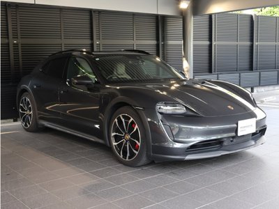 صورة 4 لـ 2023 Porsche TAYCAN