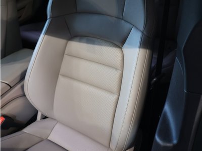 2023 Porsche TAYCAN 缩略图 18