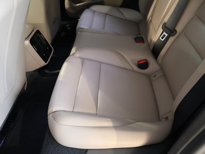 2023 Porsche TAYCAN 缩略图 37