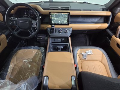 LAND ROVER DEFENDER - 5