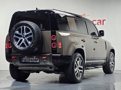 LAND ROVER DEFENDER - 2