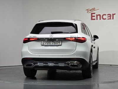 MERCEDES-BENZ GLC - 4