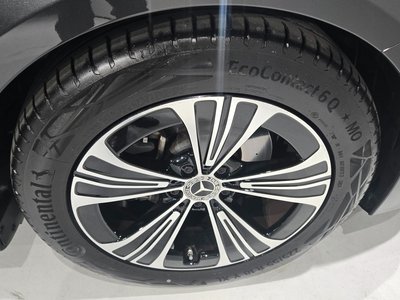 MERCEDES-BENZ E-CLASS - 6