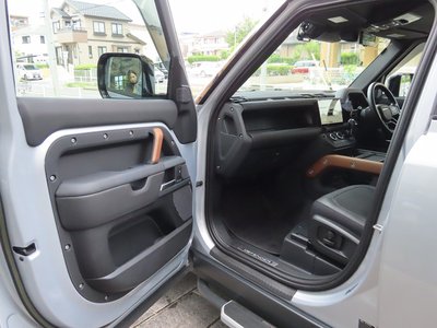 2023 LAND Rover DEFENDER thumbnail 56