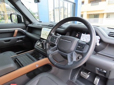 2023 LAND Rover DEFENDER photo 9