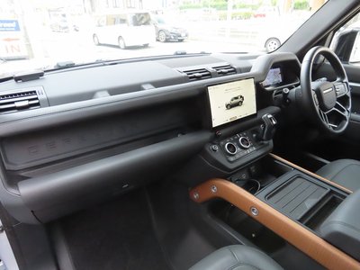 2023 LAND Rover DEFENDER thumbnail 17