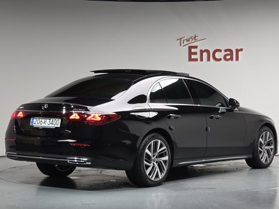 صورة 3 لـ 2024 Mercedes-BENZ E-CLASS
