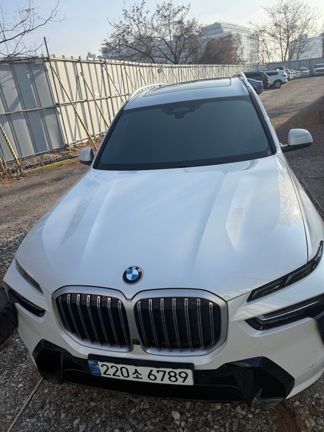BMW X7 - View 1