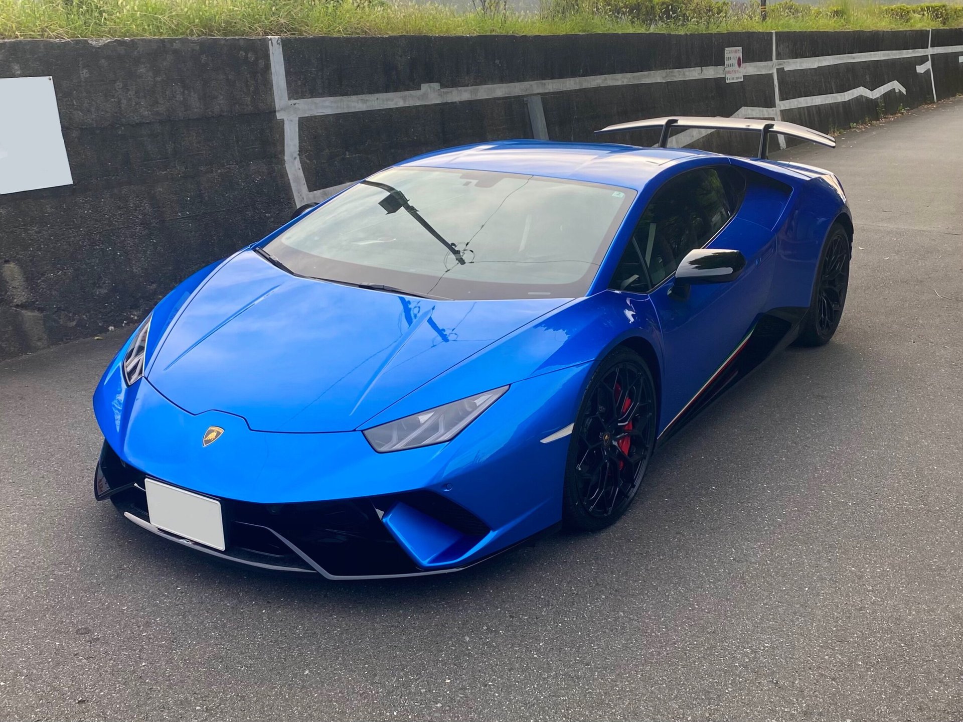 LAMBORGHINI HURACAN - View 1