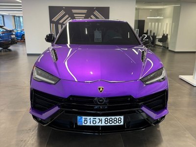 LAMBORGHINI URUS - 2
