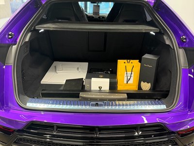 LAMBORGHINI URUS - 9