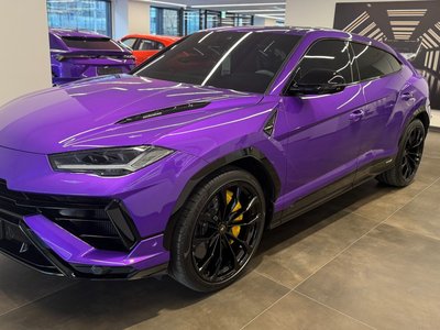 LAMBORGHINI URUS - 5