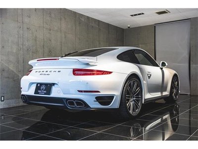 PORSCHE 911 - 5