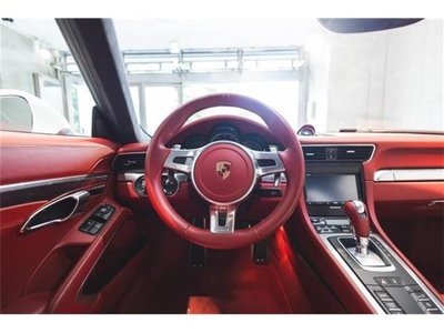 PORSCHE 911 - 8