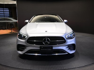 MERCEDES-BENZ E-CLASS - 2