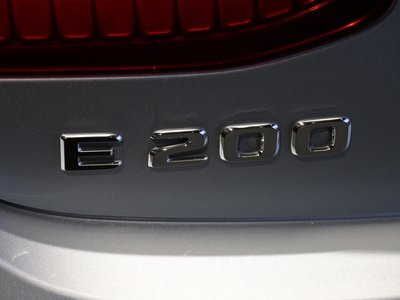 MERCEDES-BENZ E-CLASS - 8