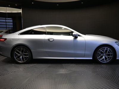 MERCEDES-BENZ E-CLASS - 4
