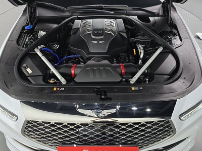 صورة 7 لـ 2020 Genesis G90