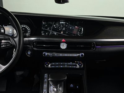 2020 Genesis G90 thumbnail 13