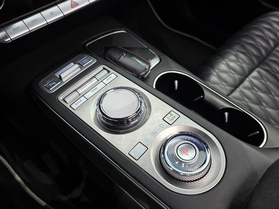 2021 Genesis GV70 thumbnail 12
