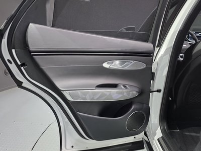 2021 Genesis GV70 thumbnail 15