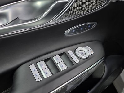 2021 Genesis GV70 thumbnail 27