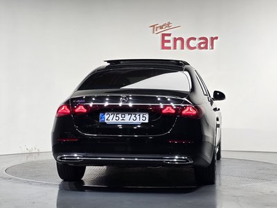 MERCEDES-BENZ E-CLASS - 3
