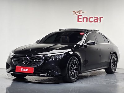 MERCEDES-BENZ E-CLASS - 1