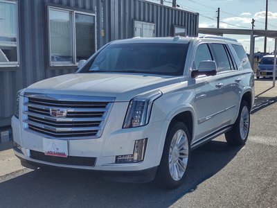 CADILLAC ESCALADE - 1