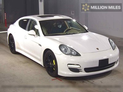 PORSCHE PANAMERA - 1