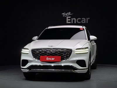 صورة 2 لـ 2025 Genesis GV70