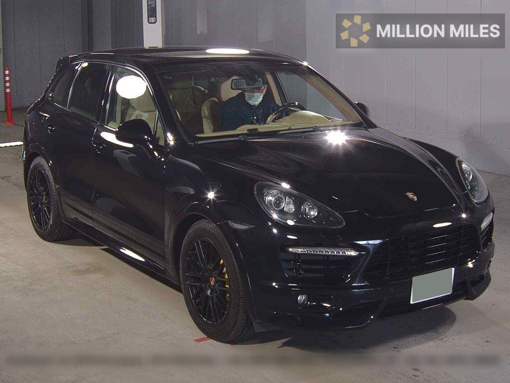 PORSCHE CAYENNE - View 1