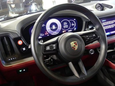 2023 Porsche CAYENNE — миниатюра 12