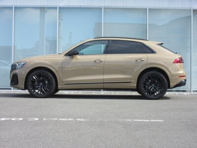 AUDI Q8 - 7