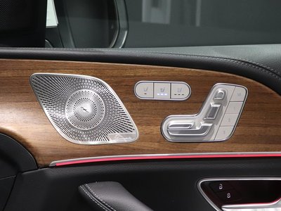 2026 Mercedes-BENZ GLE — миниатюра 19