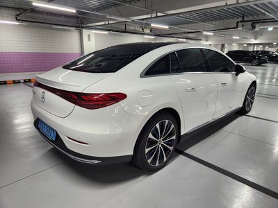 MERCEDES-BENZ EQE - 5