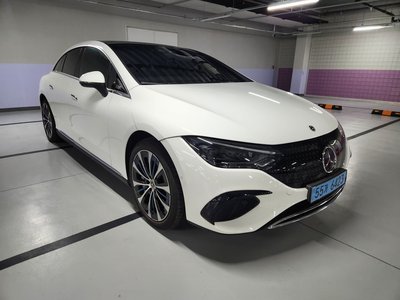MERCEDES-BENZ EQE - 2