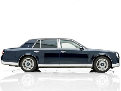TOYOTA CENTURY - 8