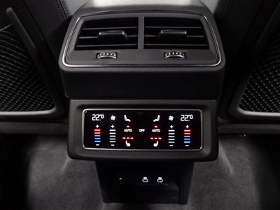 2025 AUDI Q8 SPORTBACK E-TRON — миниатюра 31