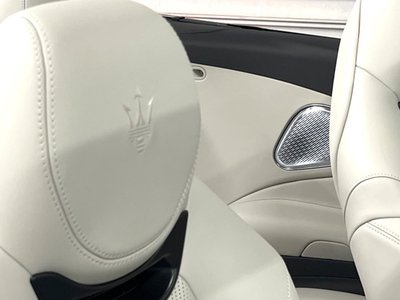2025 Maserati GRANCABRIO photo 8