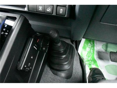 صورة مصغرة 44 لـ 2025 Toyota LAND CRUISER 70