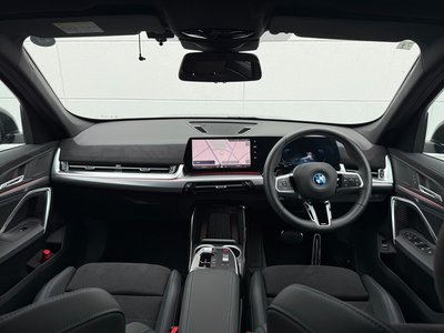 صورة 16 لـ 2026 BMW IX1
